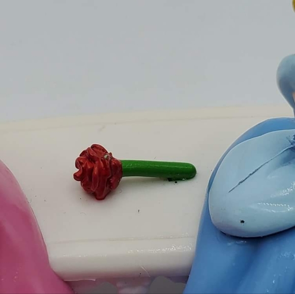 2 for $10 Disney Sleeping Beauty (Aurora) and Cinderella on Bench - Picture 5 of 6